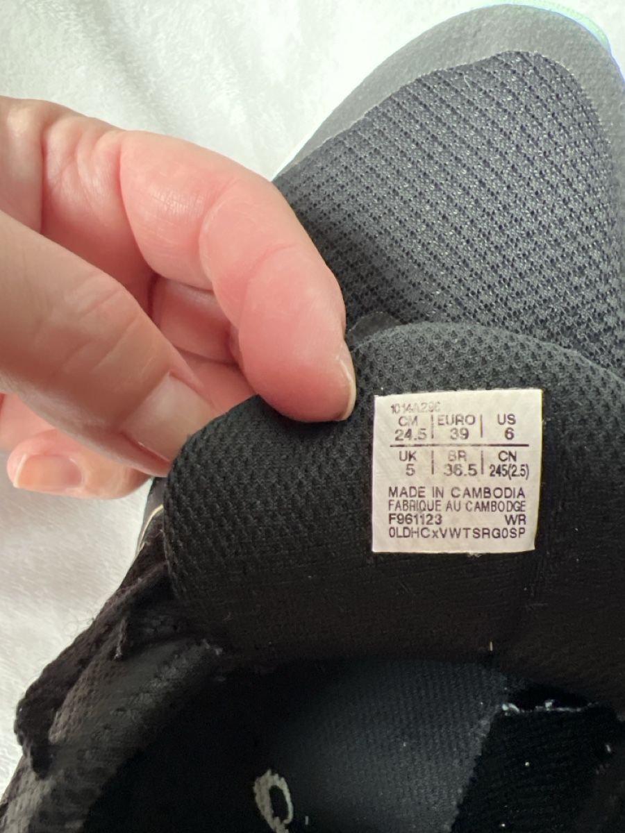Asics Scarpe da uomo: Asics GT-1000 12 – Usato da Mörel venduto da Emozia 6