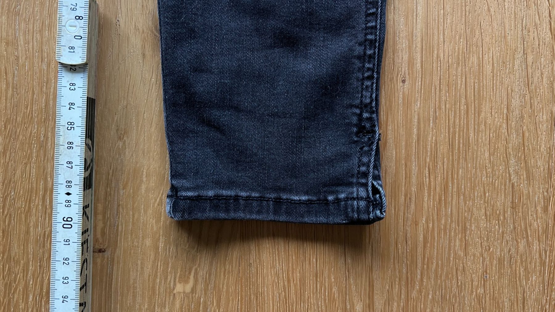 Mango Jeans: MANGO Jeans, Anthrazit, Skinny mit Cargo Tasche, Gr. 38 – Gebraucht aus Hondrich von Greppen37 2