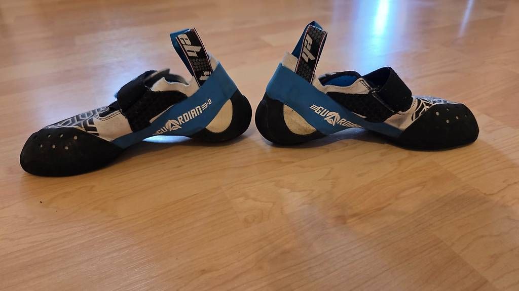 Scarpe da donna: eb Guardian Grösse 39.5 – Usato da Tamins venduto da Lila8890 2