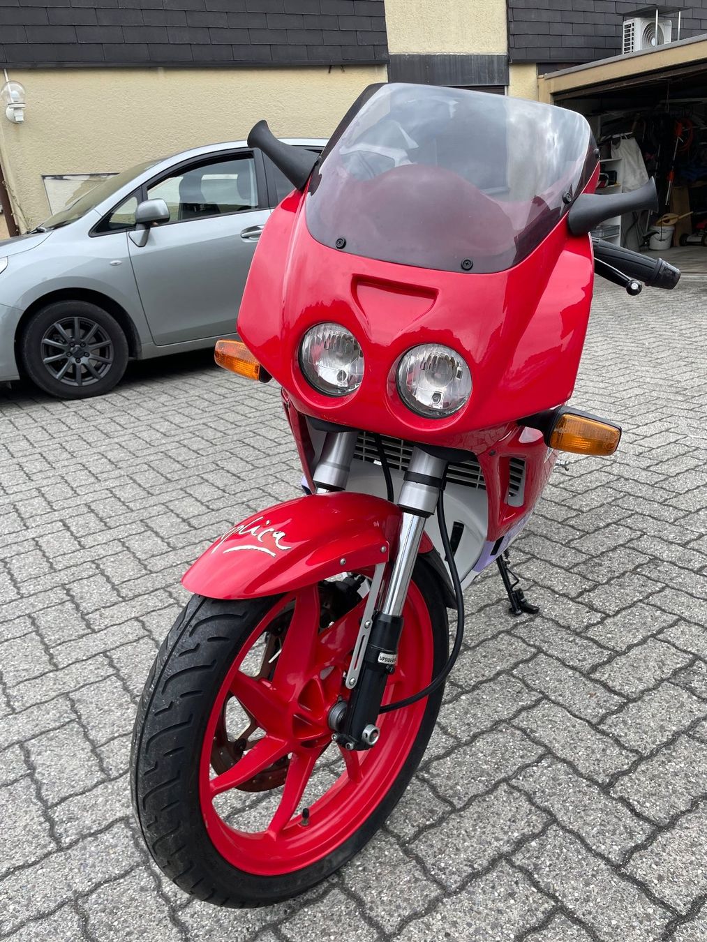 Aprilia Strasse: Aprilia AF1 Sintesi Replica 125ccm – Defekt aus Ipsach von Layco 5
