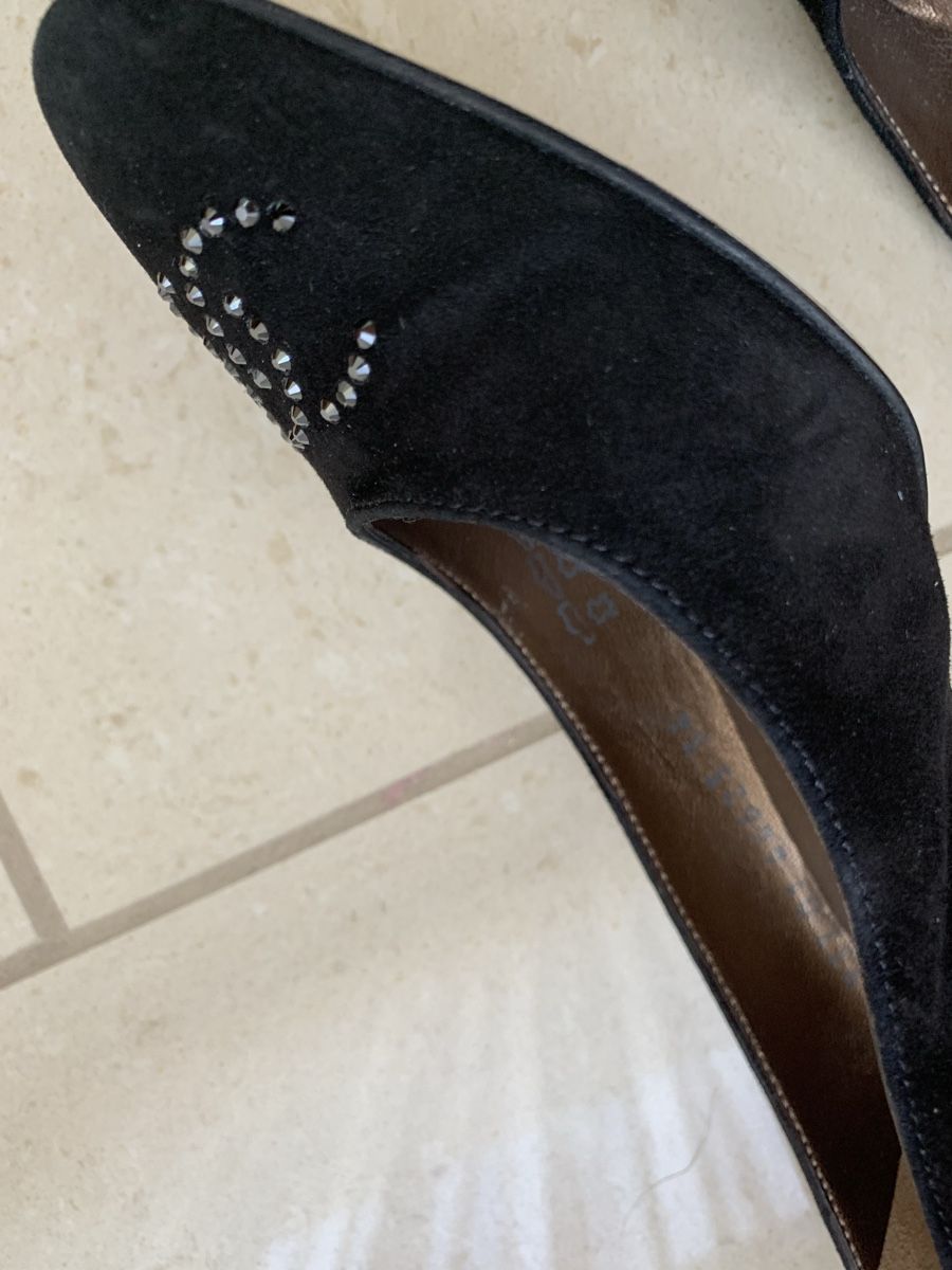 Walder Scarpe da donna: Pumps 👠 schwarz Wildleder – Usato da Dietlikon venduto da LiebenLebenLachen 2