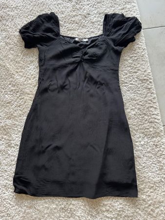 Robe NA-KD