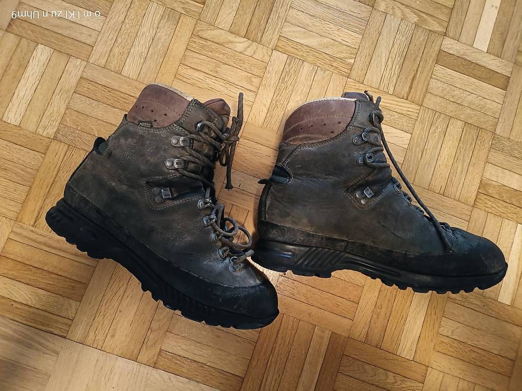 Scarpe da uomo: Wanderschuhe Hanwag – Usato da Rotkreuz venduto da Kuenti1 3