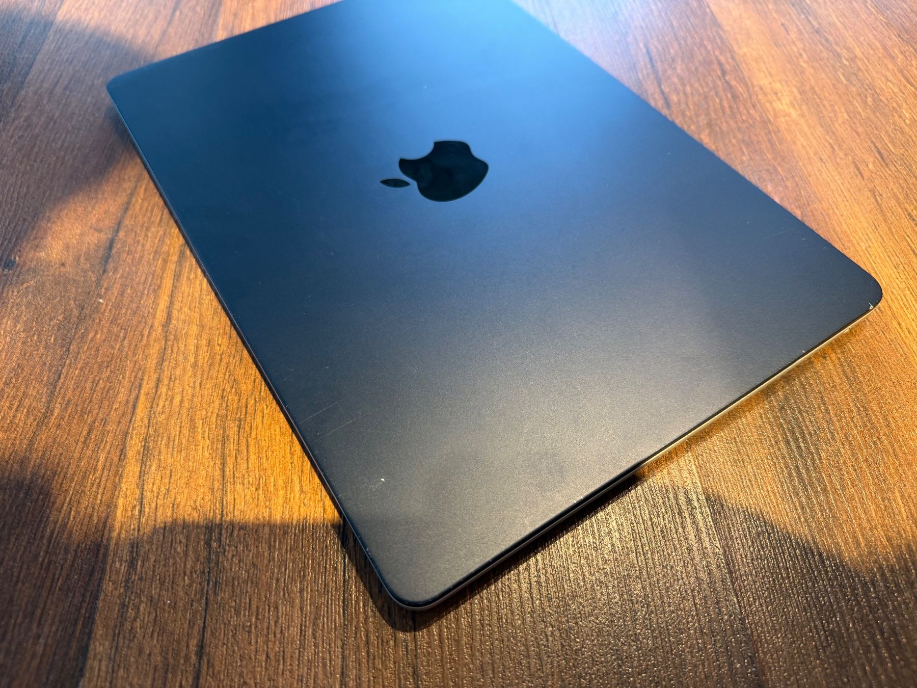 Apple Notebooks: MacBook Air 2022 M2 – Gebraucht aus Siebnen von icrservicesolutions 5