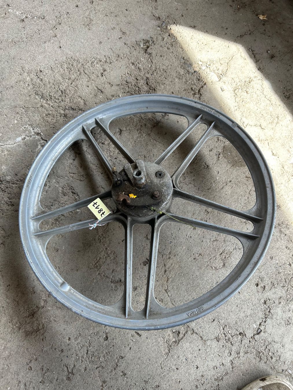 Puch Mofa-Ersatzteile: Mofa Gussfelgen Vorderrad 17 Zoll – Gebraucht aus Fahrni b. Thun von berger_tuning34