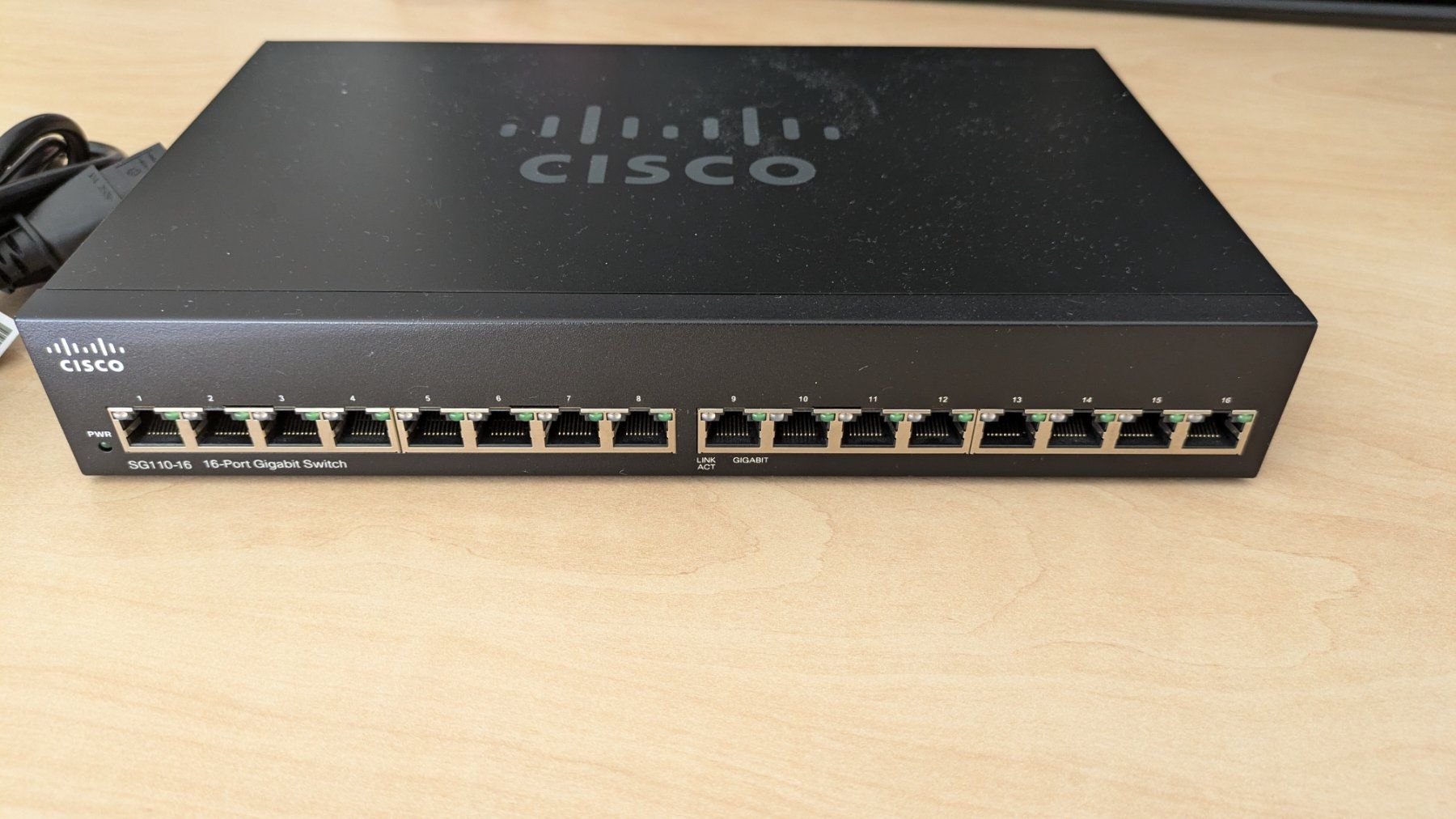 Cisco Hub & Switch: Cisco 16-Port Gigabit Switch - SG110-16 – Usato da Staufen venduto da Fleby84 1