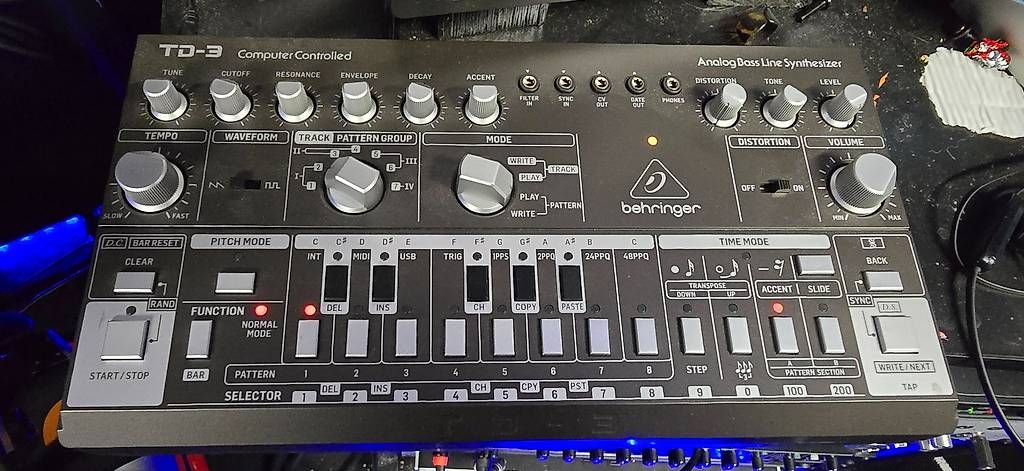 Strumenti musicali: Beringer TD 03  – Usato da Winterthur venduto da ThyUnknownMusic 1