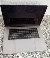 MacBook Pro 15'' (2016) Space Grau 256GB inkl. OVP & Adapter