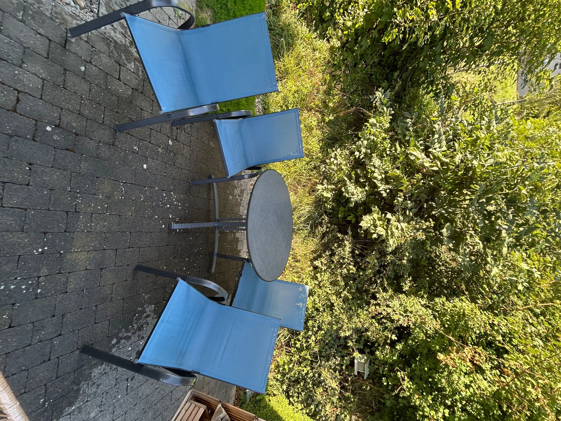 Set di tavolo e panche: Gartentisch und 4 Stühle – Usato da Egolzwil venduto da yildiz77 1