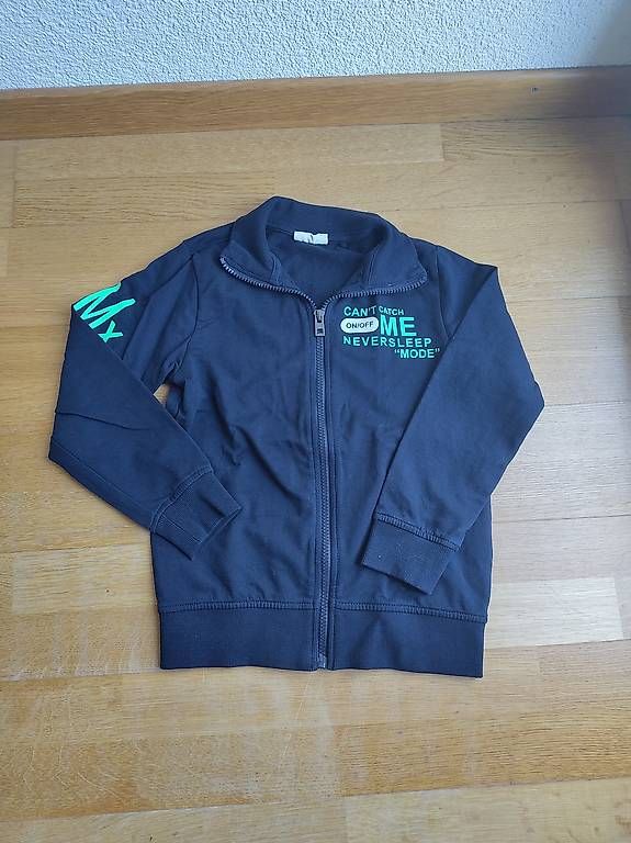 Camicie, T-shirt & Polo: Haut de jogging – Usato da Ins venduto da jol_9chq