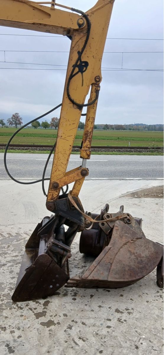 Escavatori: Pneu Bagger Yammnmar YB 401 – Usato da Niederbipp venduto da baggerch 3