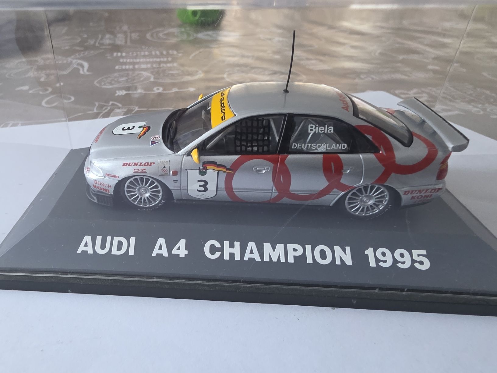 Audi Modellini d'auto: Audi A4 Champion 1995 – Nuovo e nell'imballaggio originale da Alpnach Dorf venduto da Claudio1488