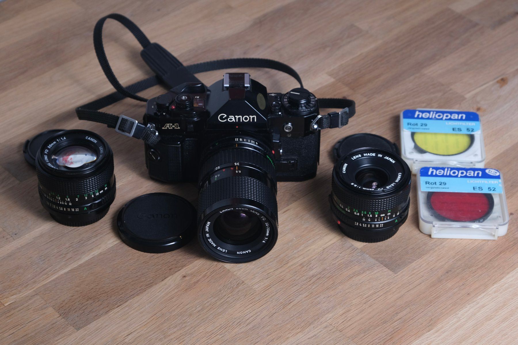 Canon Kamera: Canon A-1 mit 3 Objektiven – Gebraucht aus Kriens von florent1n12