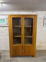 Vitrinen-Schrank aus Eichenholz, Glas-Türen, softclose