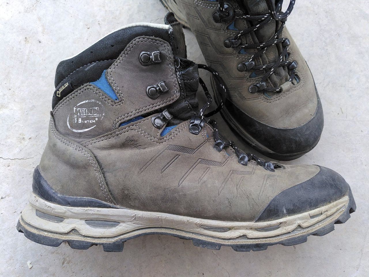 Meindl Scarpe da uomo: Chaussures de montagne Meindl 42.5 – Usato da Plan-les-Ouates venduto da jyg_bts5
