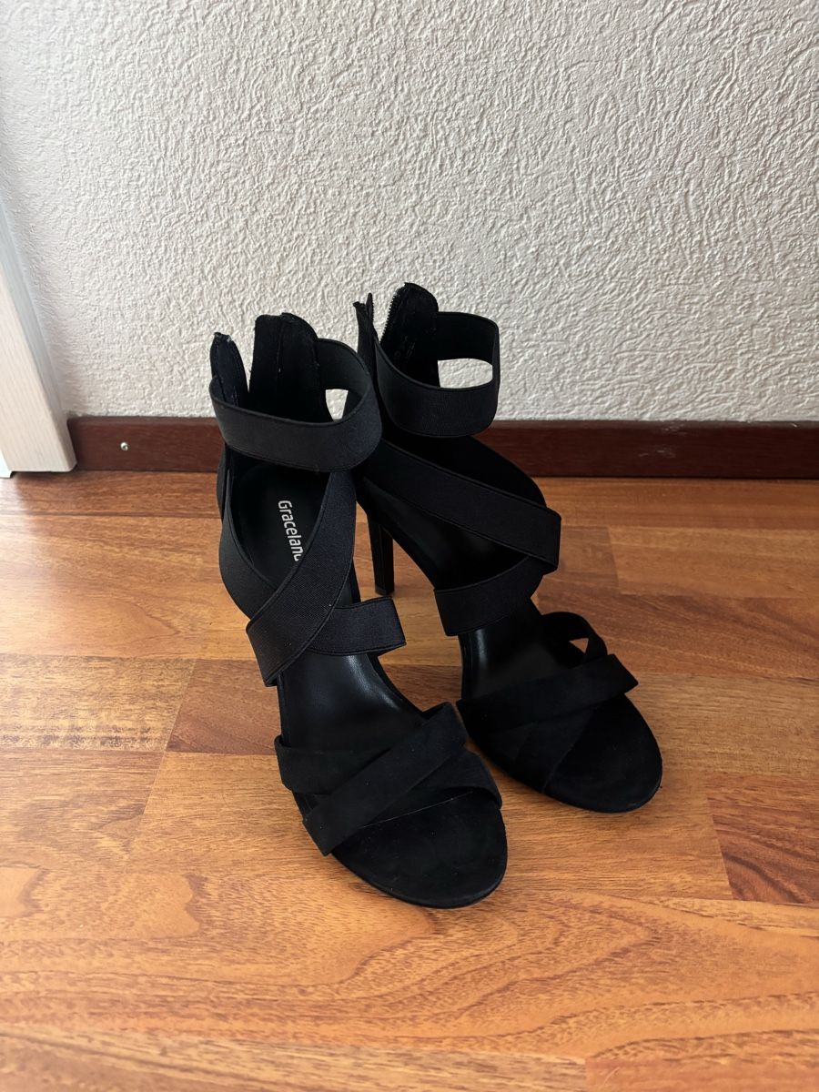 Scarpe da donna: High heels – Usato da Kriegstetten venduto da selinaaa_06