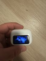 Wireless In-Ear Kopfhörer mit Touch-Display weiss neu