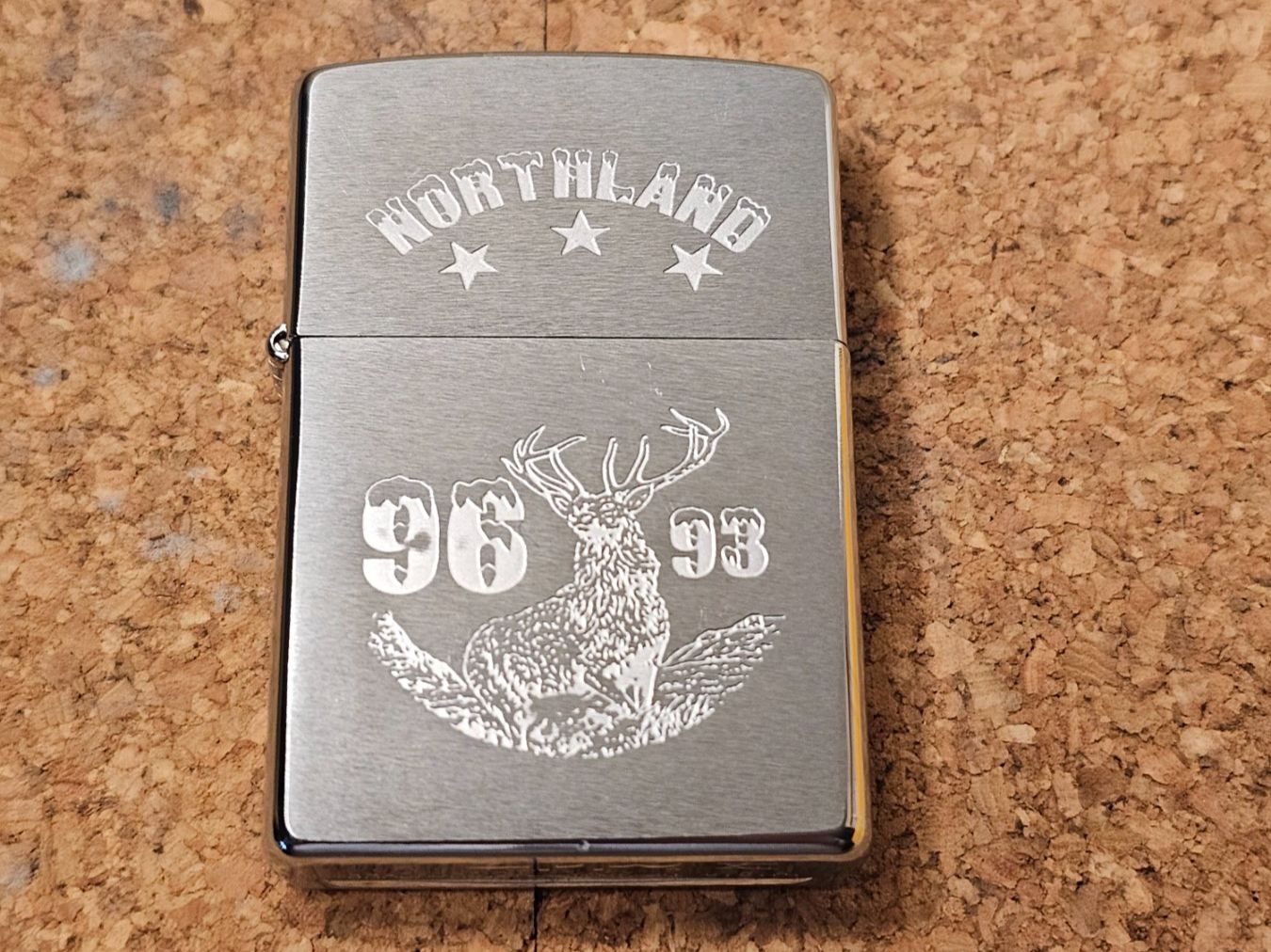 Zippo Accendini: Zippo 1997 Northland cerf gravé - défectueux – Difettoso da Genève venduto da Djoff