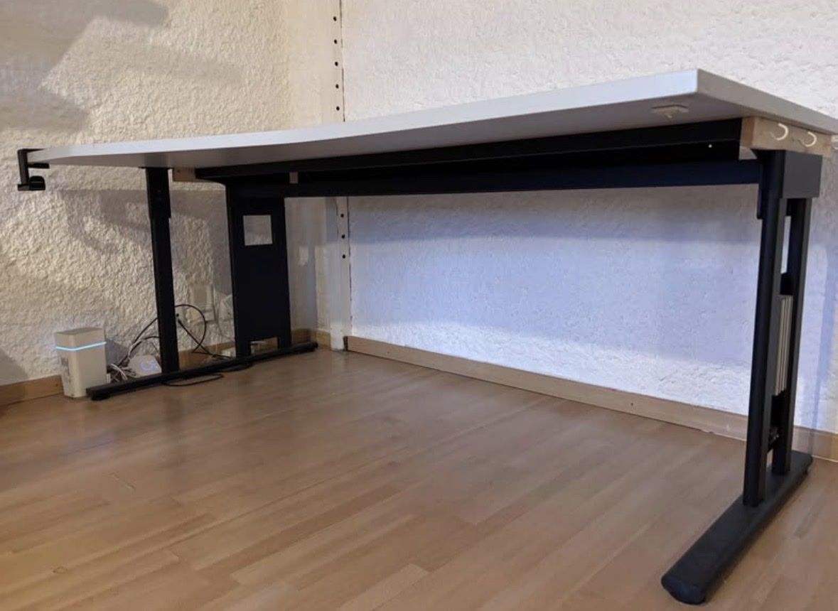 Bureaux: Bureau professionnel  – D'occasion à Biel/Bienne par kez09 1