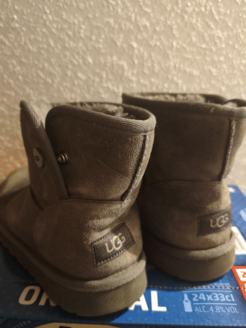 Ugg Damenschuhe: scarpe Ugg numero 36  – Gebraucht aus Bioggio von OresteIronix 1