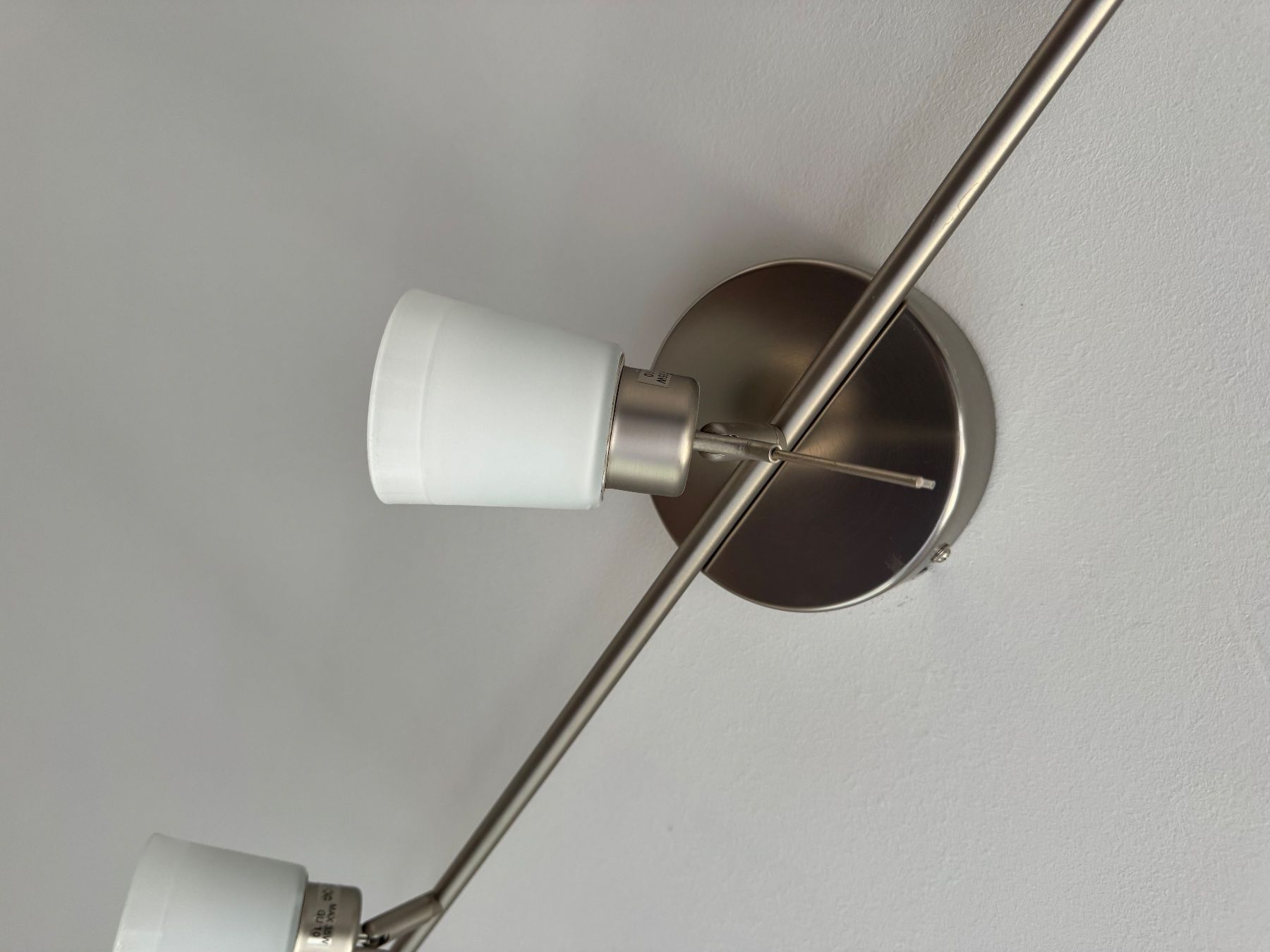 Ikea Lustres & lampes de plafonds: Deckenschiene mit 3 Spots, IKEA – D'occasion à Zürich par Saskia125 3