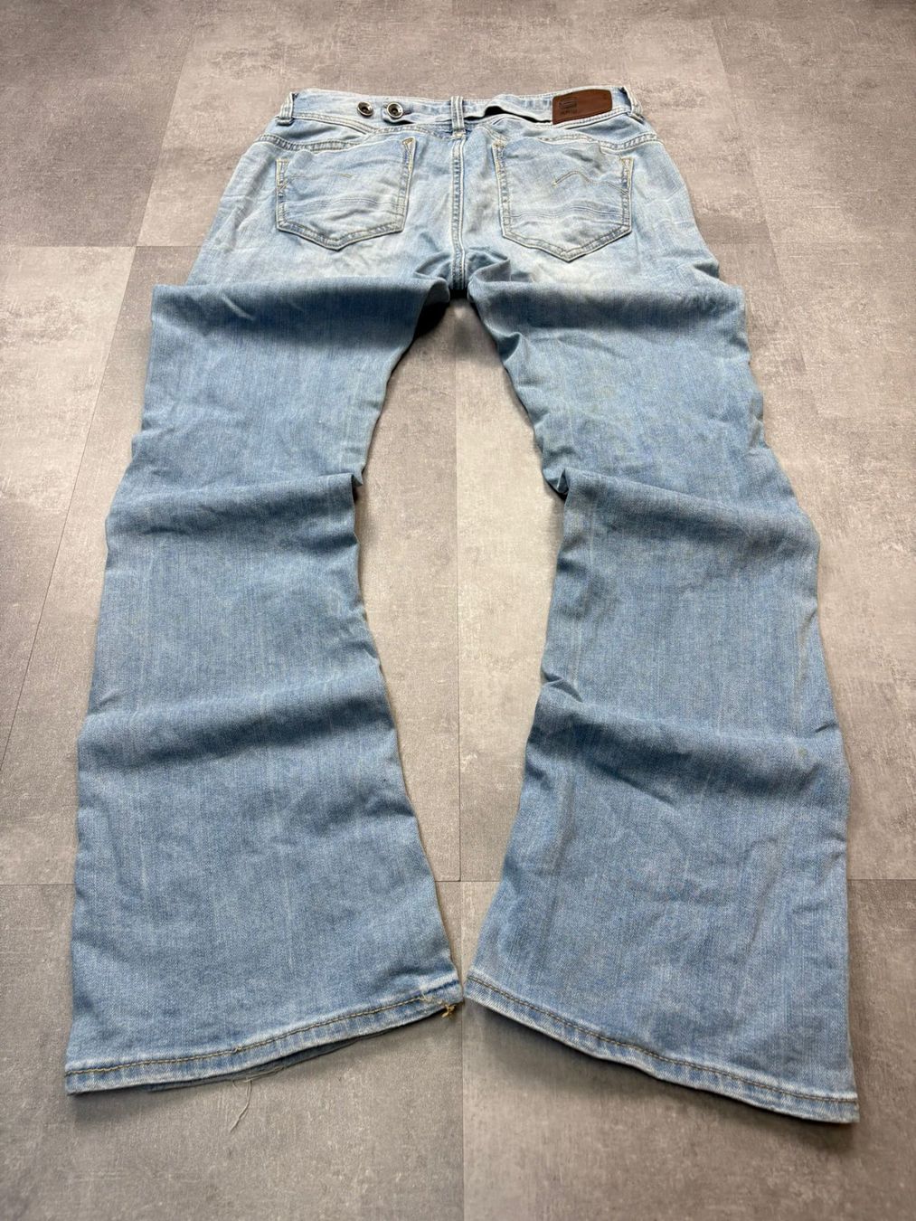 G-Star Jeans: Vintage G-Star Bootcut Flared Jeans (M) – Nuovo (secondo la descrizione) da Werdenberg venduto da hase.vintage