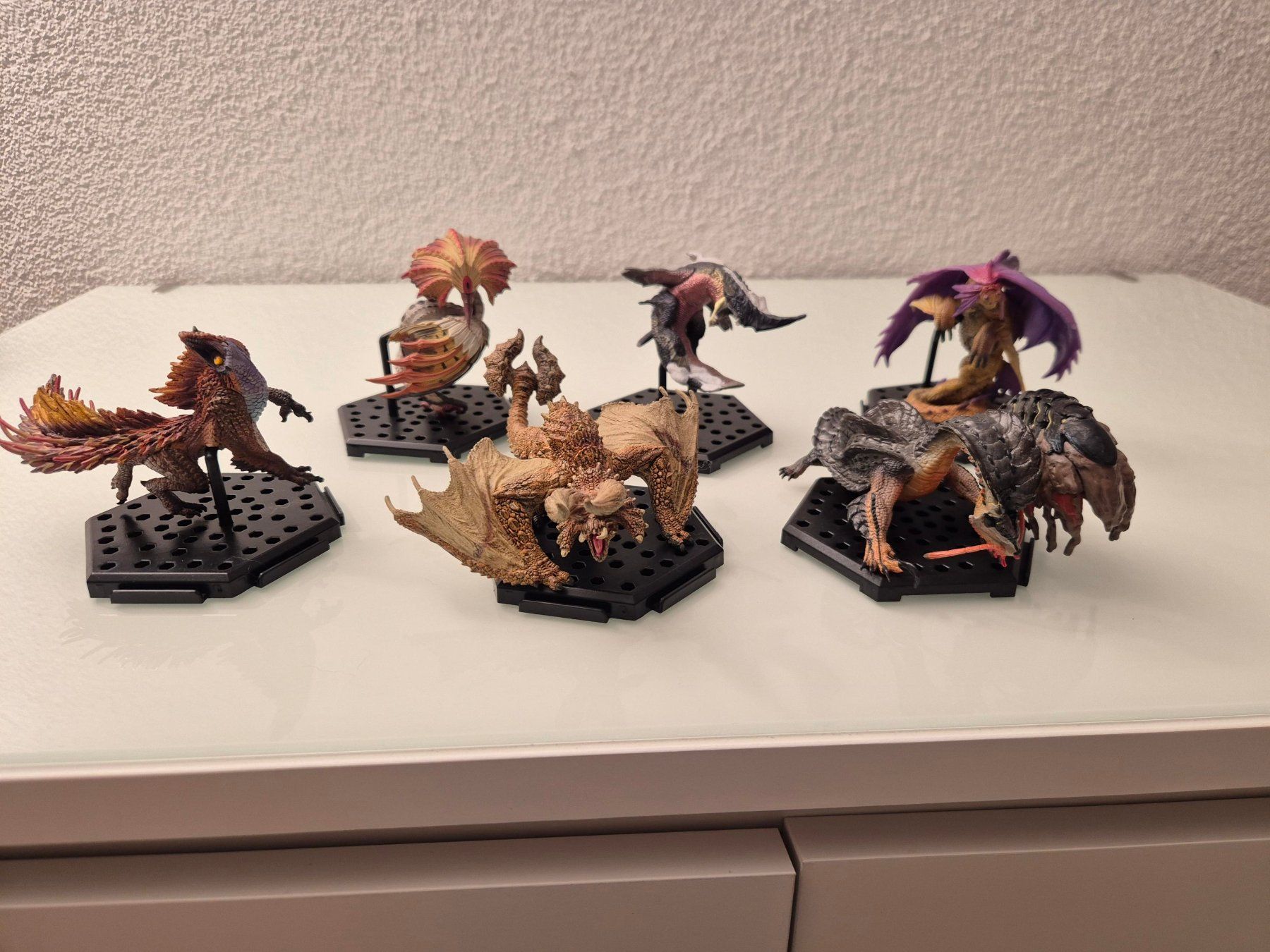 Giocattoli: Capcom Monster Hunter Figure Builder - Lot de 6 Figurines – Usato da Fleurier venduto da ken_hv2k