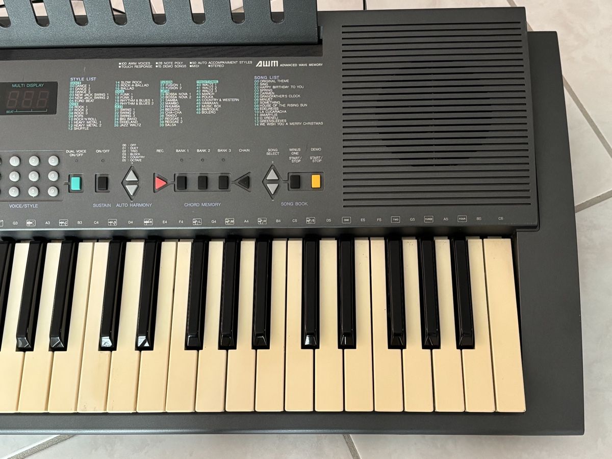 Yamaha Strumenti musicali: Keyboard Yamaha PSR-300 – Usato da Zufikon venduto da eskilt 4