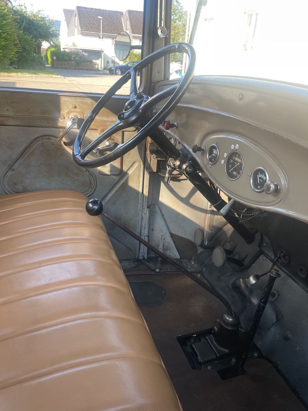 Ford Automobili: Ford Pick up 1933 – Usato da Wettingen venduto da Guit 5