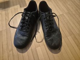 Nike Hallenfussballschuhe, Hallendchuhe, Gr. 41, schwarz