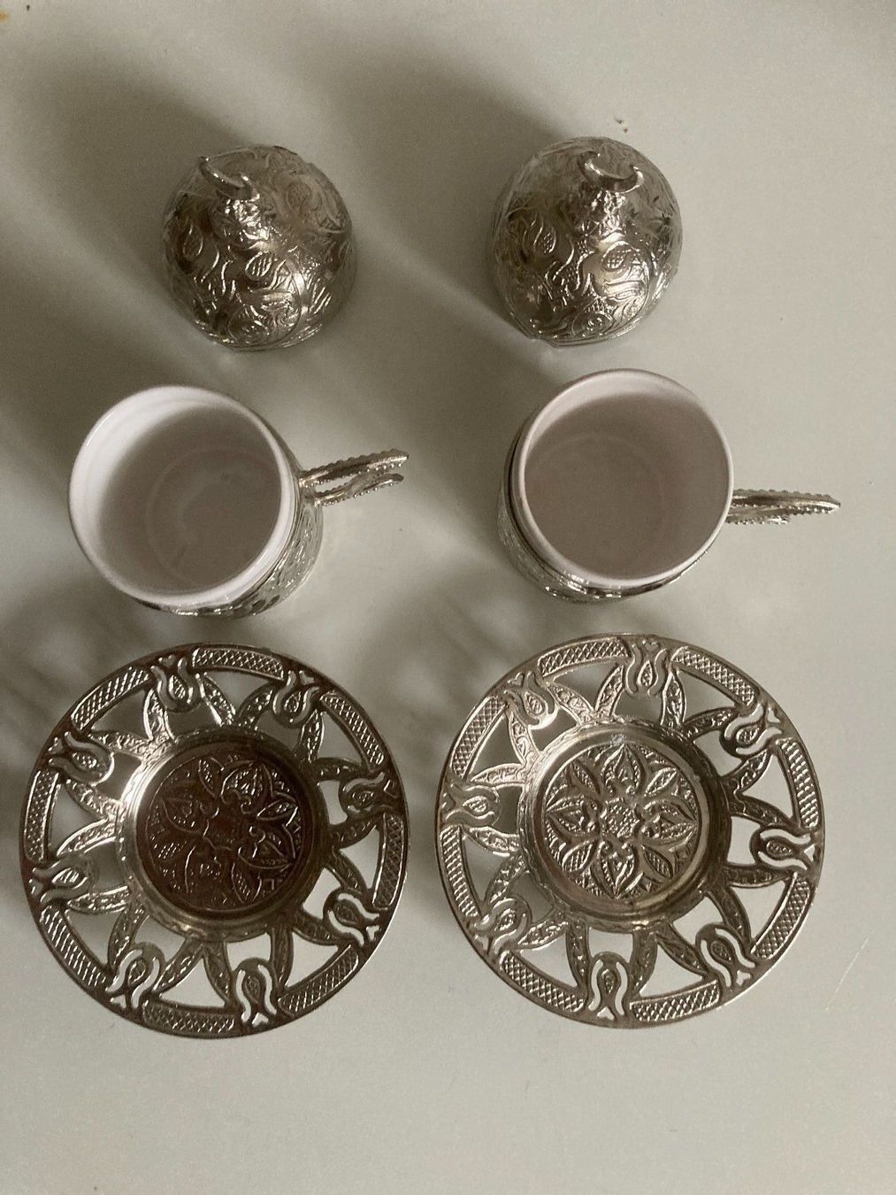 Tasses: 2 orientalische Tässchen. – Défectueux à Zürich par Chaeffeler 2