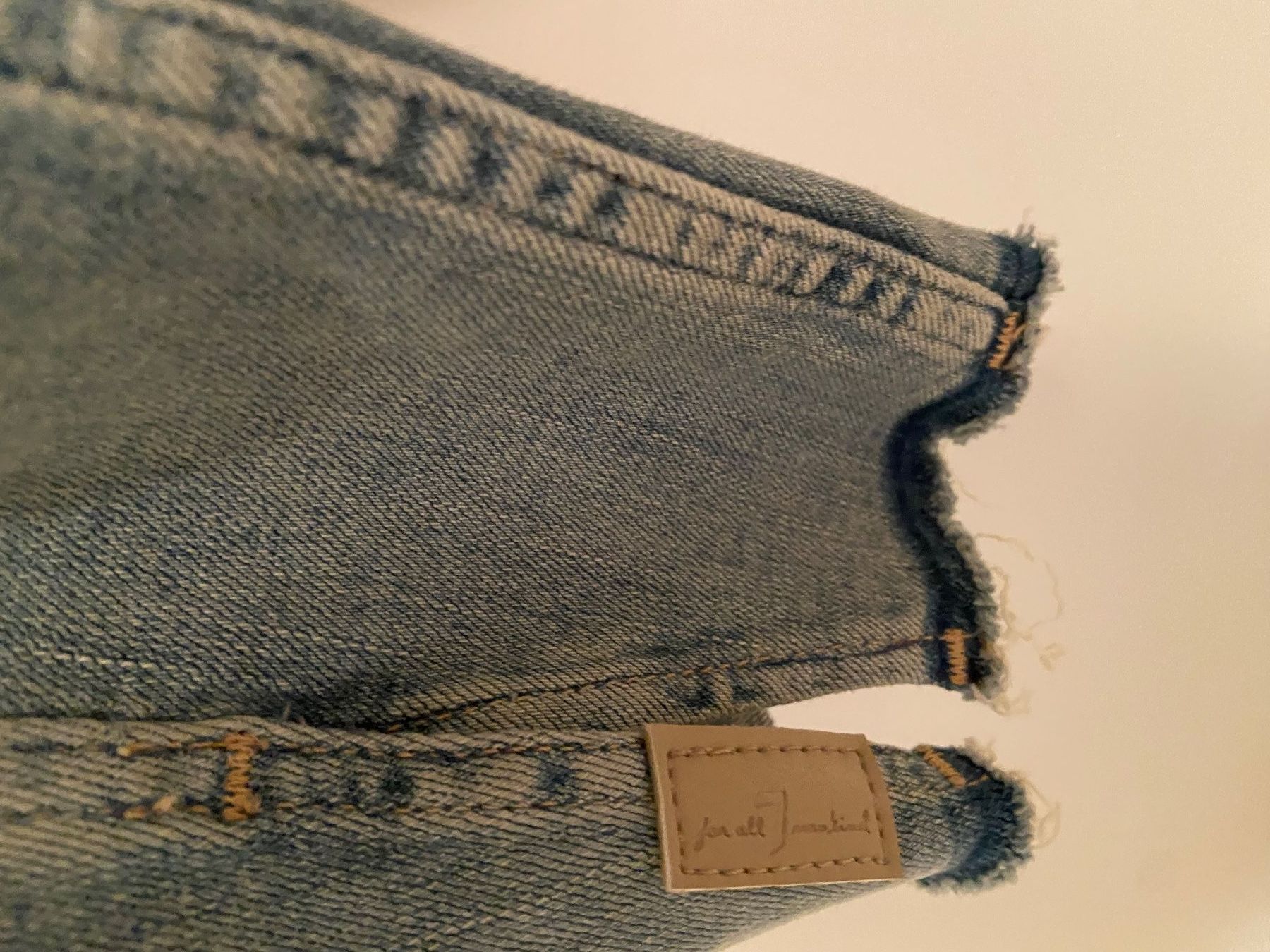 Mankind Giacche: 7 for all mankind - Jeansjacke mit 7/8 Ärmeln – Usato da Hausen AG venduto da ENDLIFT 4