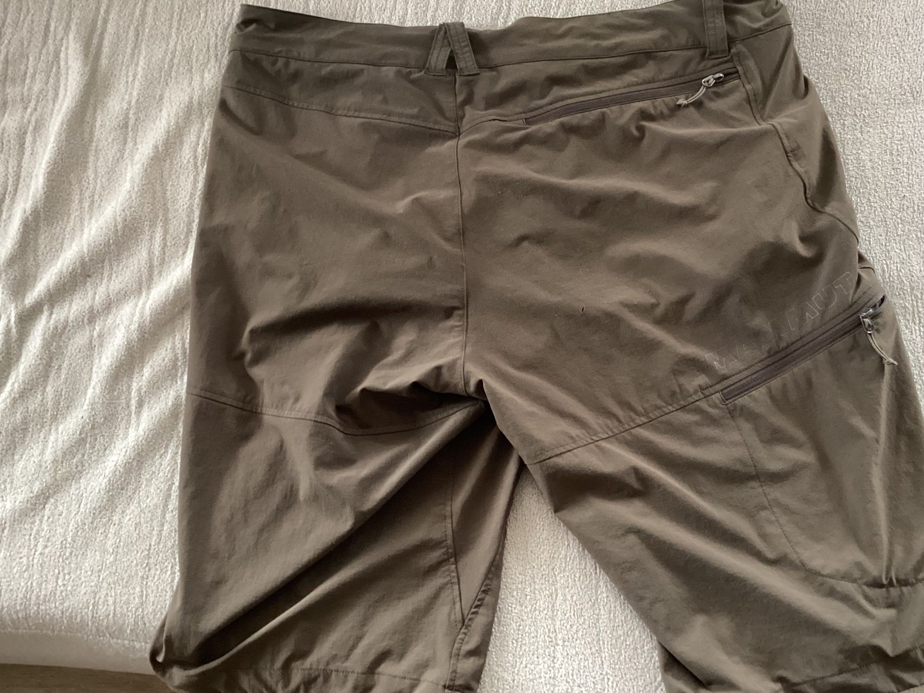 Mammut Pantaloni: Mammut Shorts EU 50 – Usato da Rüegsauschachen venduto da Sudan66 1