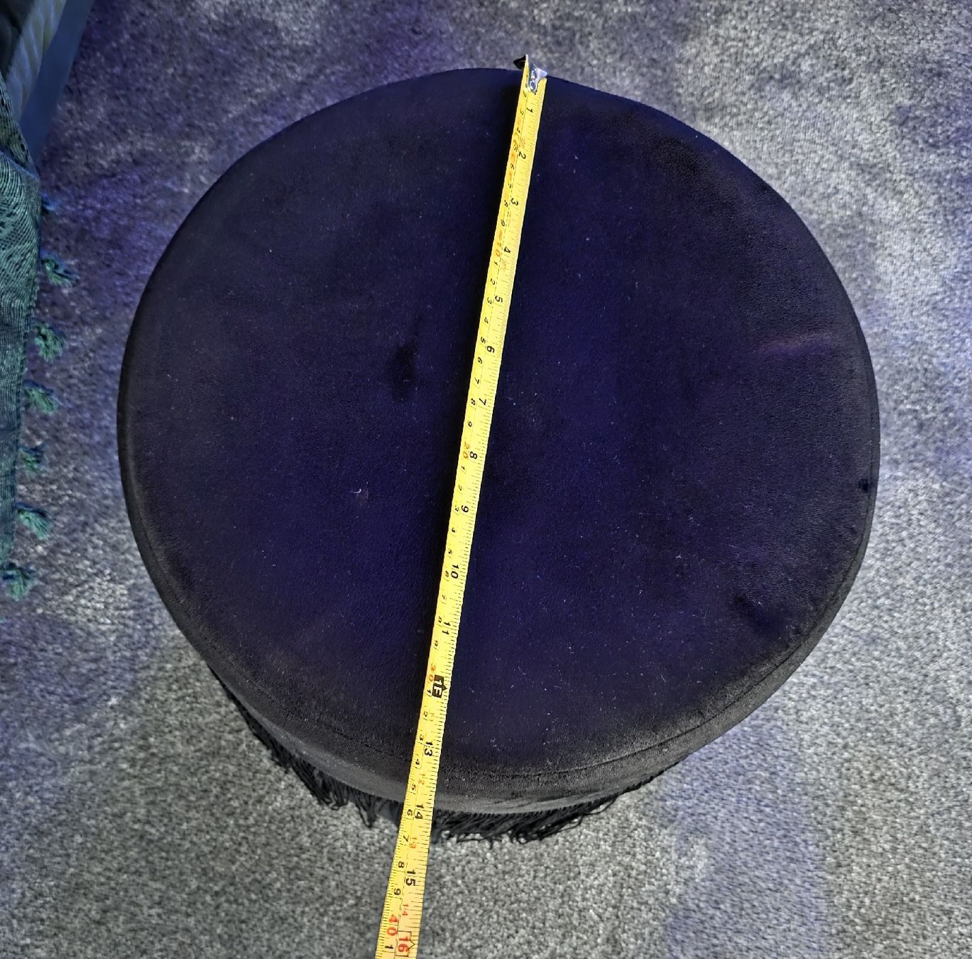 Hocker: Schwarzer Samt Hocker mit Fransen - Top Zustand! – Gebraucht aus Rheinsulz von Gilea 4