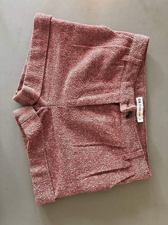 Pantaloni: Kurze Hosen Gr. 122 – Usato da Winterthur venduto da sandra567