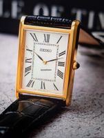 Seiko Conceptual Classic Square Lady FABRIKNEU