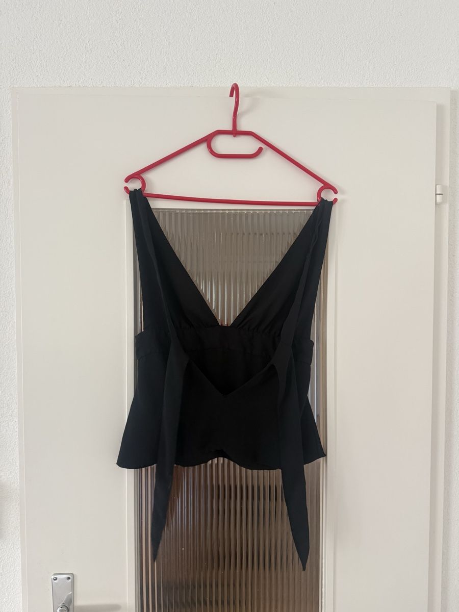 Zara Tops: Zara Trafaluc Top schwarz Grösse M – D'occasion à Zumikon par naiischoen 1