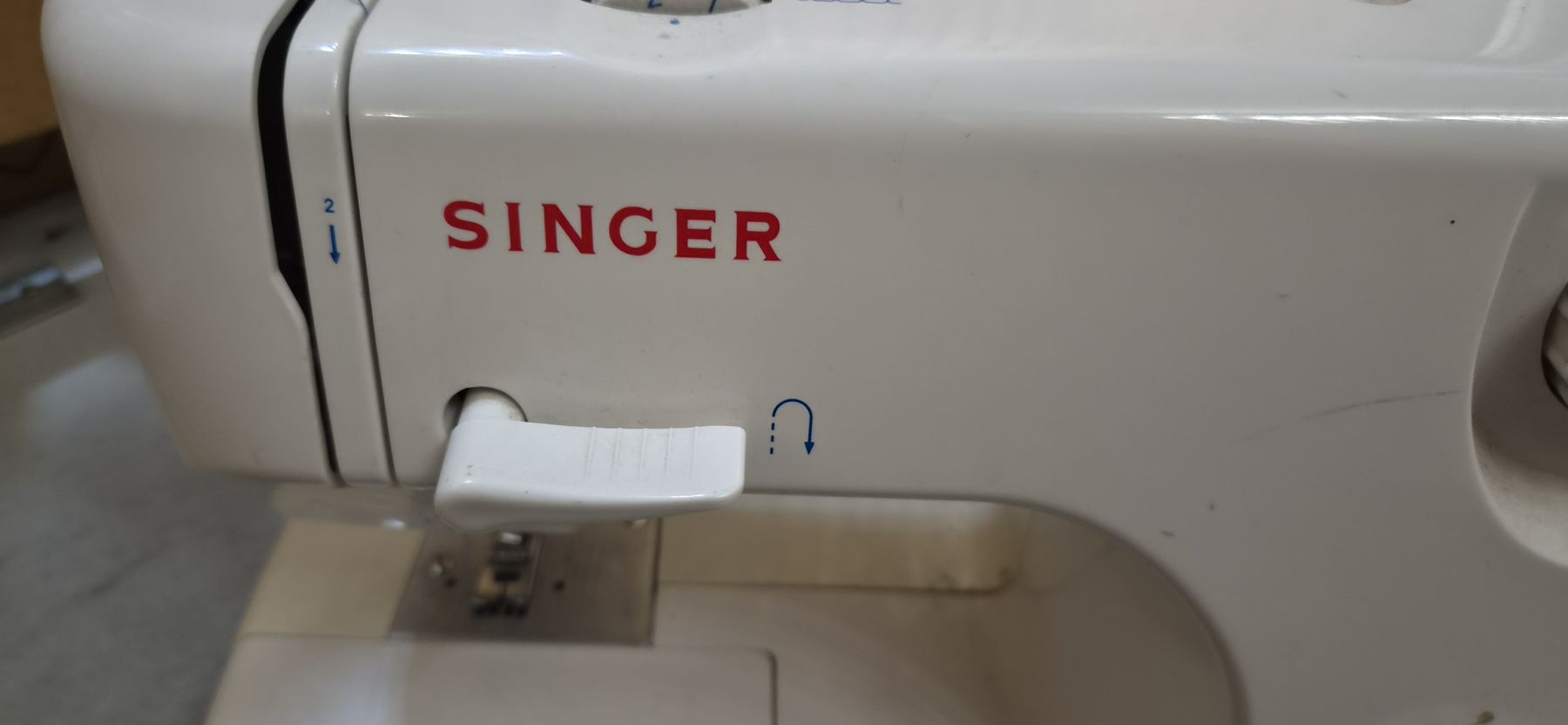 Singer Macchine da cucire: Singer Nähmaschine – Usato da Zwingen venduto da da_buzz1 1