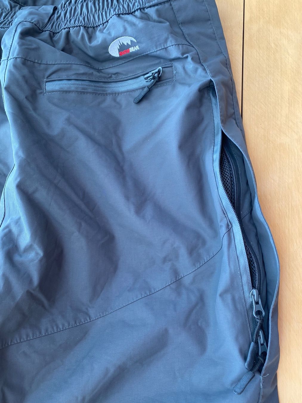 Hosen: Ski-/Snowboard Hose mit Recco Reflector Gr.M – Gebraucht aus Madetswil von Belka19 4