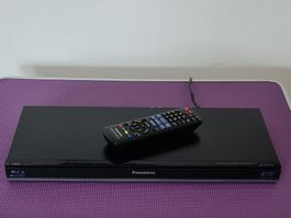 Panasonic Blu-ray Player DMP-BDT110 mit Fernbedienung