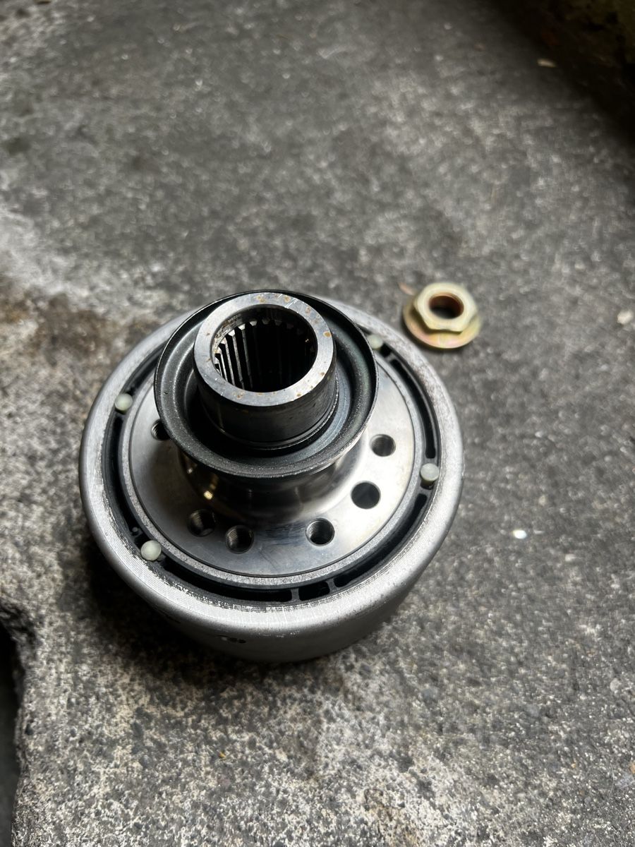 Toutes les pièces auto: Volvo AOC Kupplung Dampfer – Neuf (Voir description) à Rüti ZH par rud_8mml