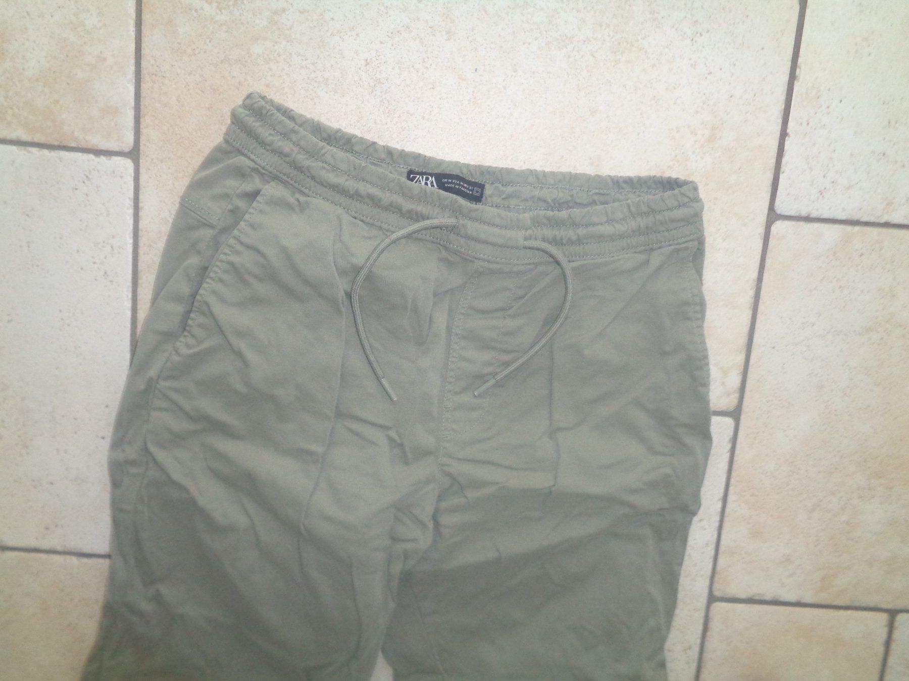 Zara Pantaloni: Hose  Zara  Grösse M  Jogger – Usato da Kreuzlingen venduto da Robi-2003 1