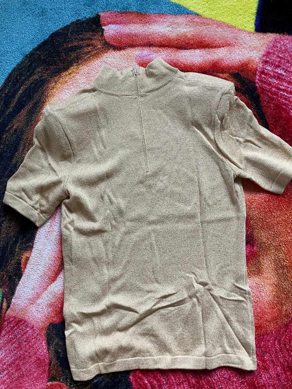 Maglioni & Felpe: St. John Strickpullover gold-glänzend mit Schulterpolstern – Usato da Unterseen venduto da amj_zz7j 2
