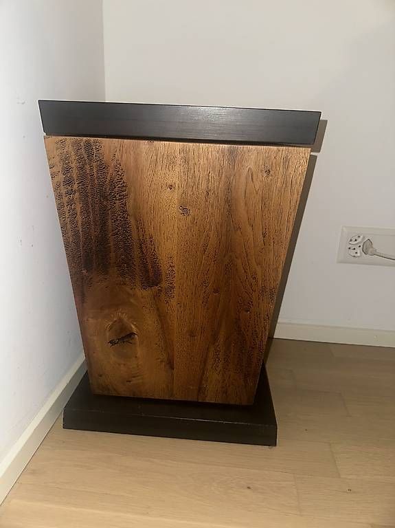 Tables de nuit: Nachttische – D'occasion à baar par may_8fwr