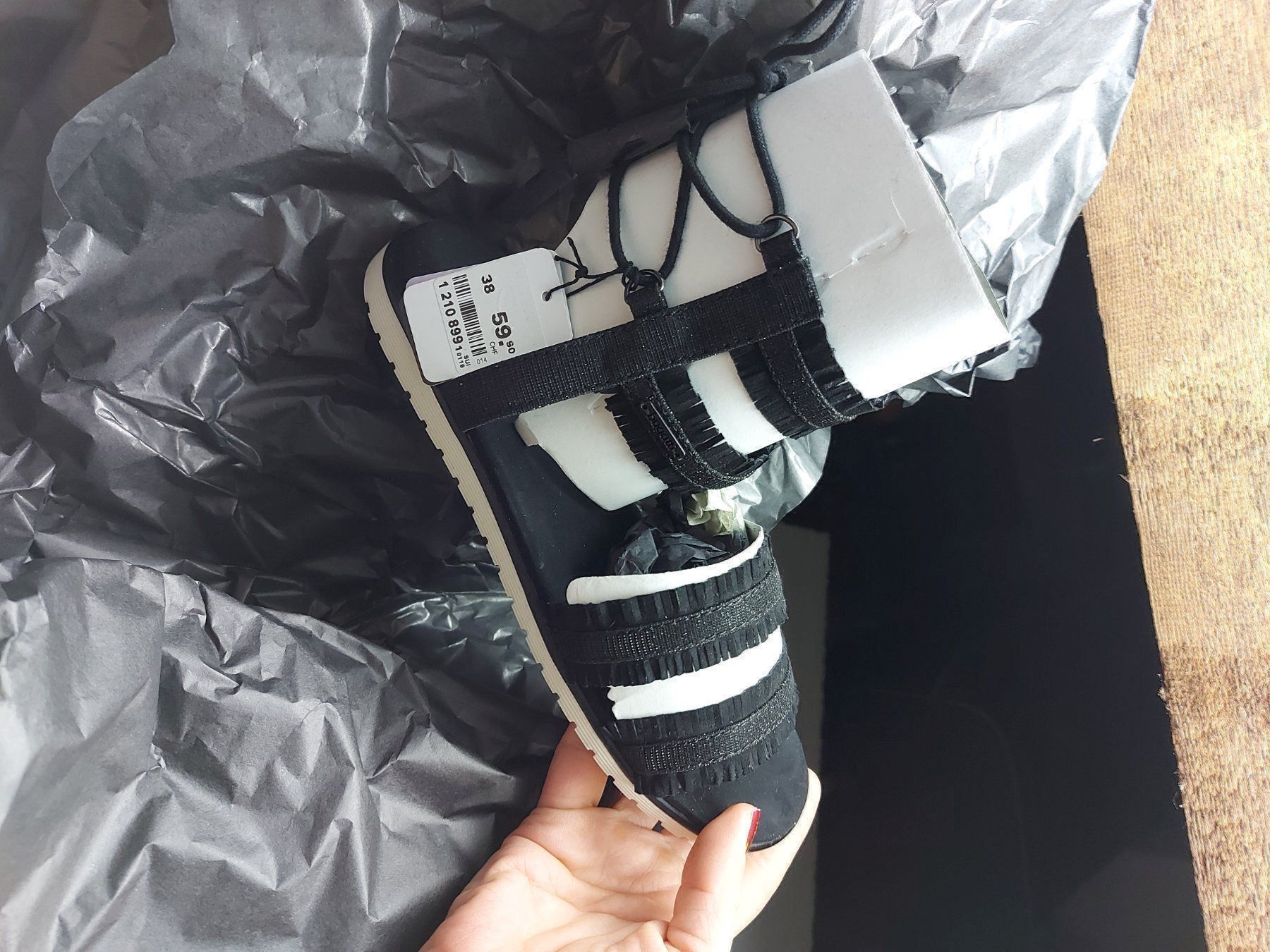 Bugatti Scarpe da donna: Bugatti 38 sandali donna nero glitter – Nuovo e nell'imballaggio originale da Coldrerio venduto da Addicted2Art 3