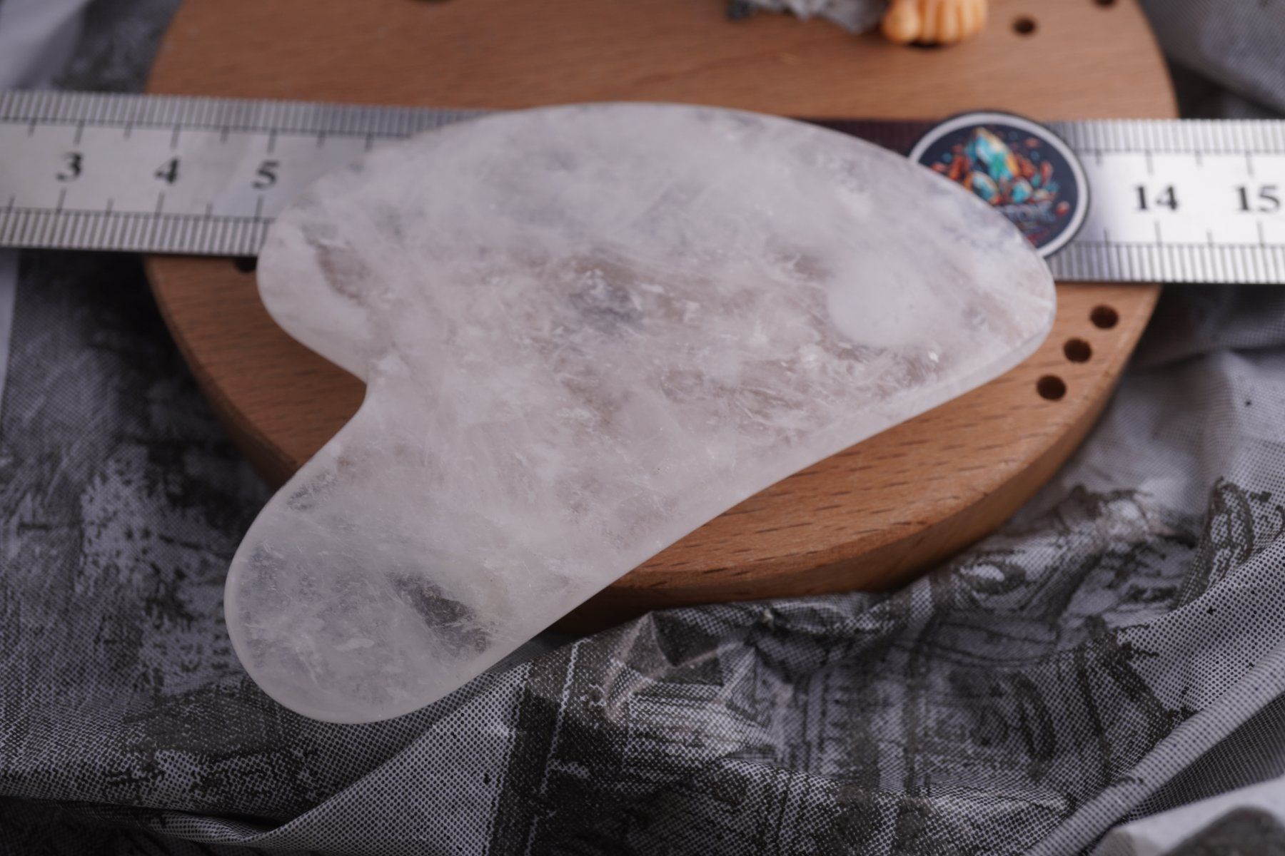 Mineralien & Heilsteine: Gua Sha Massage-Stein  Bergkristall     ab 1.- – Neu und originalverpackt aus Eschenbach SG von topstone 4
