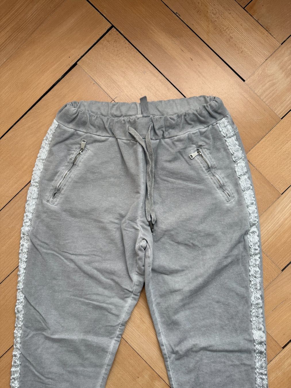 Pantaloni: Trainerhose hellgrau M – Usato da Zürich venduto da Diazaio 1
