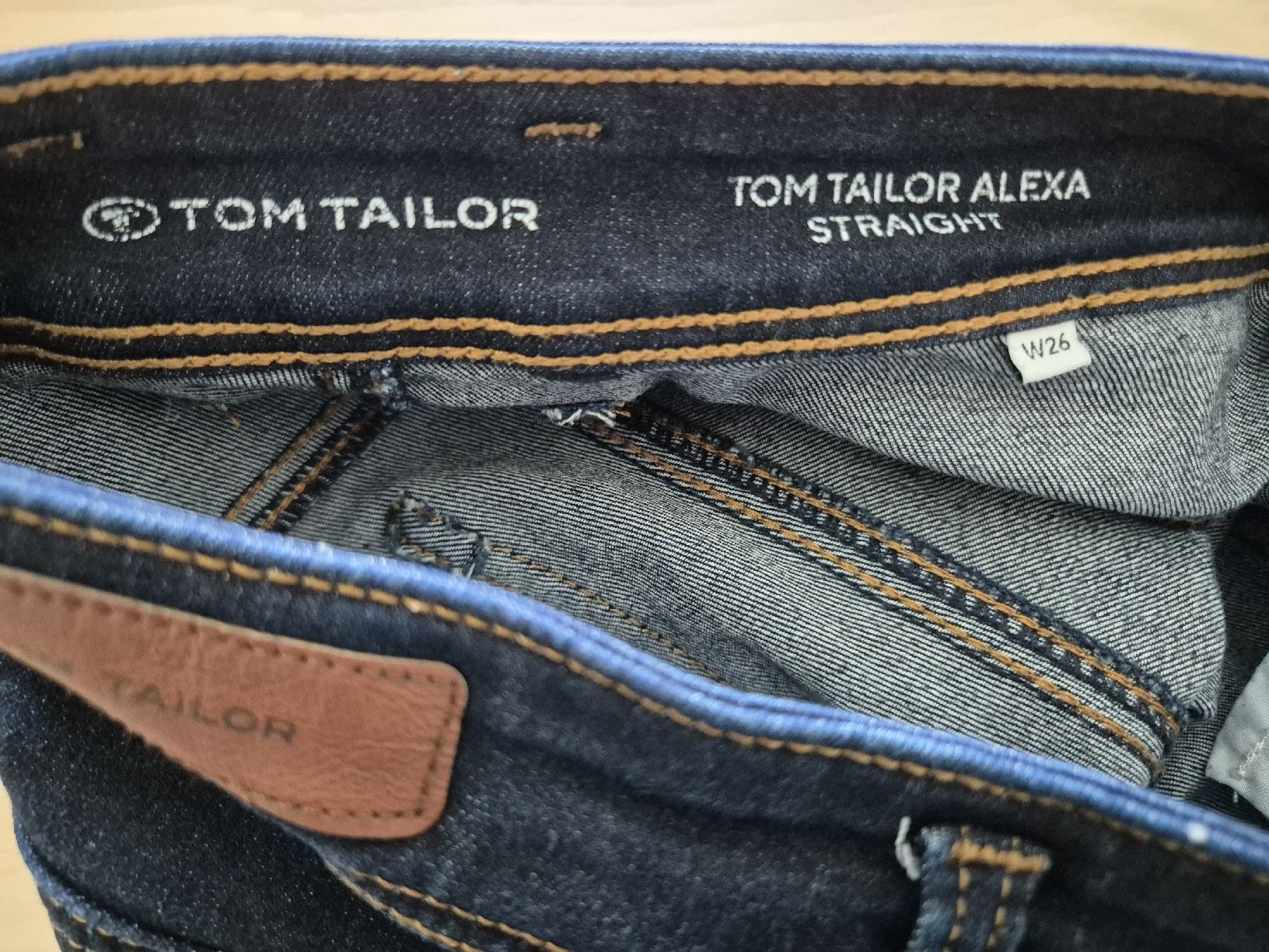 Tom Tailor Jeans: Tom Tailor Jeans Gr. 26 – Nuovo (secondo la descrizione) da Weisslingen venduto da monkeyboarder 5