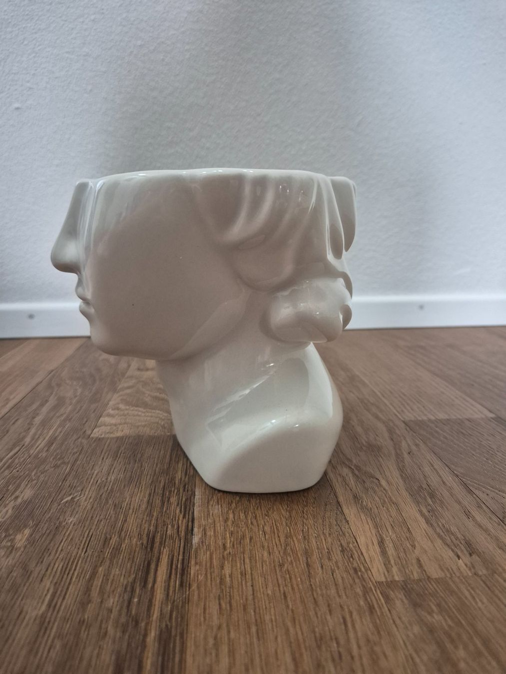 Vasi per fiori: White modern face planter – Usato da Zürich venduto da monadiederich 2