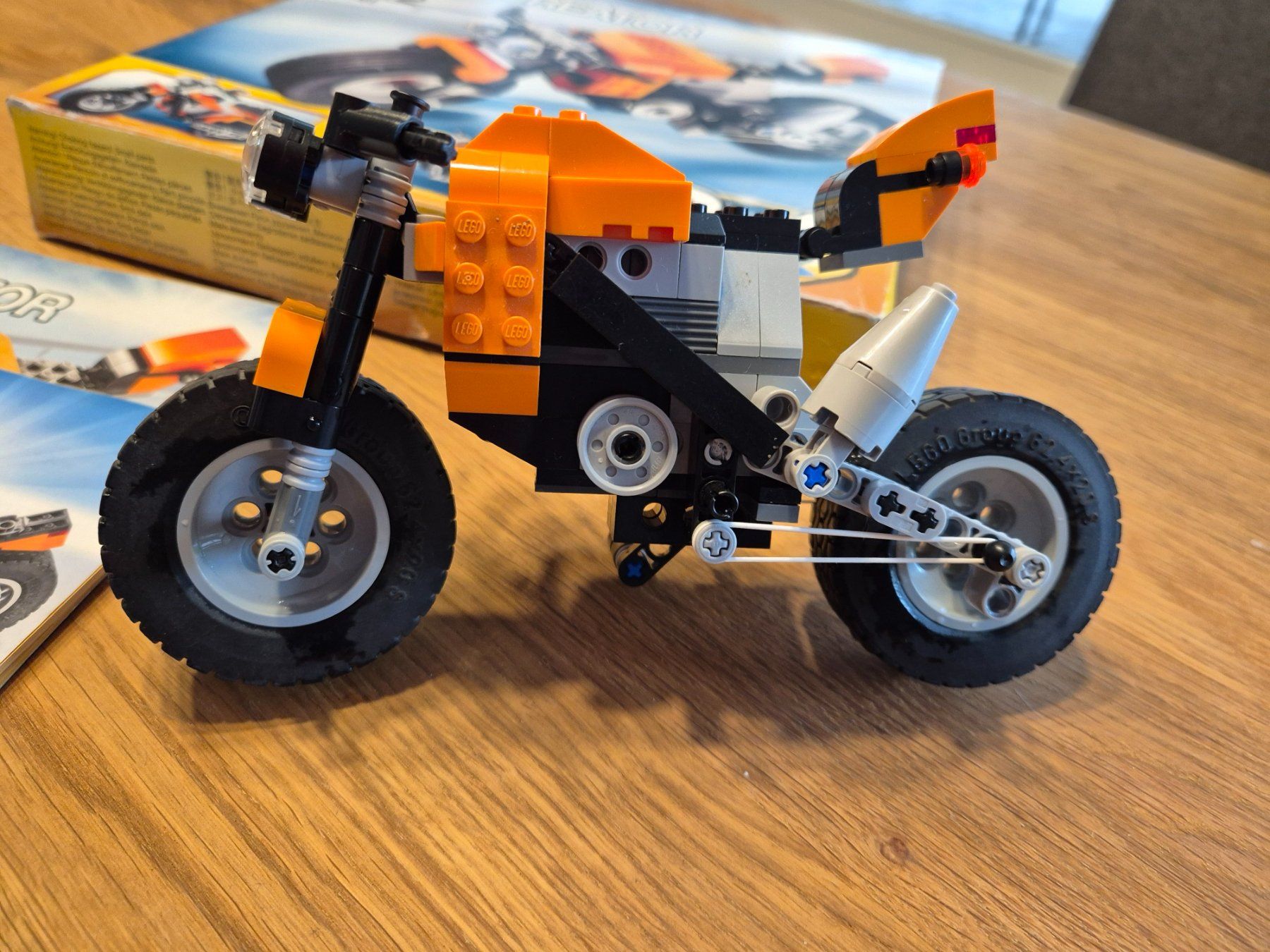 Lego Spielzeuge: Lego Creator 3in1- Motorrad- kpl. Anleitung+Karton – Gebraucht aus Leimbach TG von lachende 1